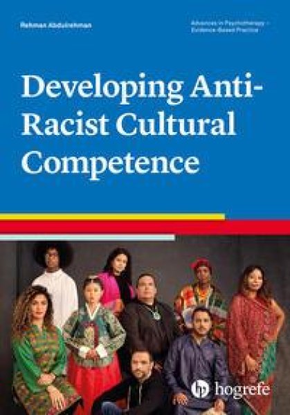 Buchcover: Developing Anti-Racist Cultural Competence